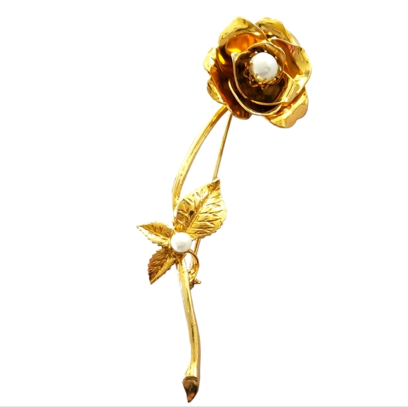 Large Mid Century Modern Gold and Pearl Rose Brooch/Lapel Pin - Picture 3 of 10